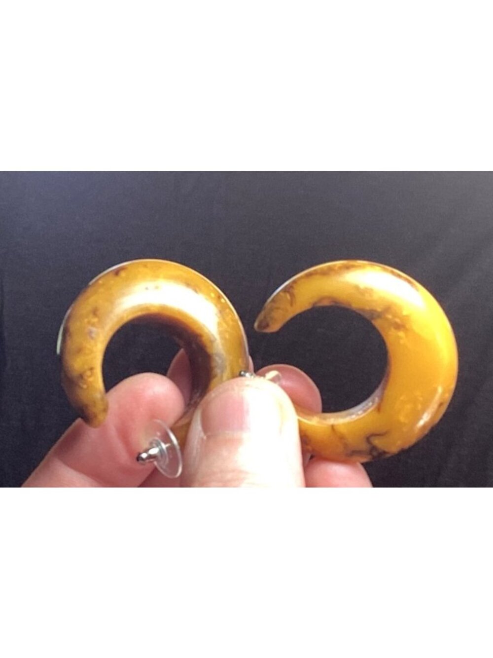 Vintage Mississippi Mud Marbled Bakelite Crescent Hoop Stud Earrings TESTED - Picture 3 of 4